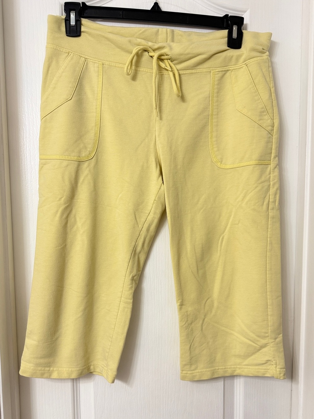 LA Express yellow athletic capri jogger pants drawstring elastic waist pockets L